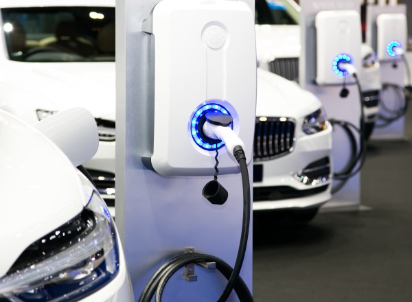 Volvo's V60 plug-in fleet is charged at fast charging stations