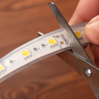 Jak dobrać zasilacz do taśmy LED? 